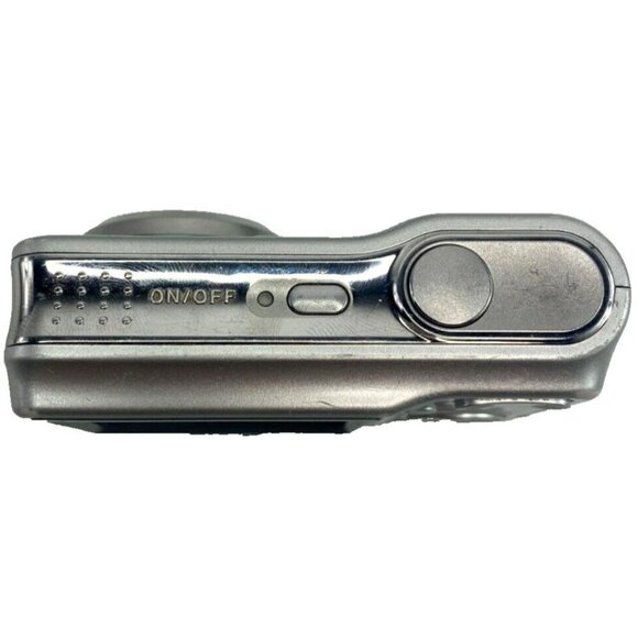 Nikon Coolpix L4 Compact Digital Camera 4.0MP Silver 3x Zoom Parts or Repair - Picture 3 of 6